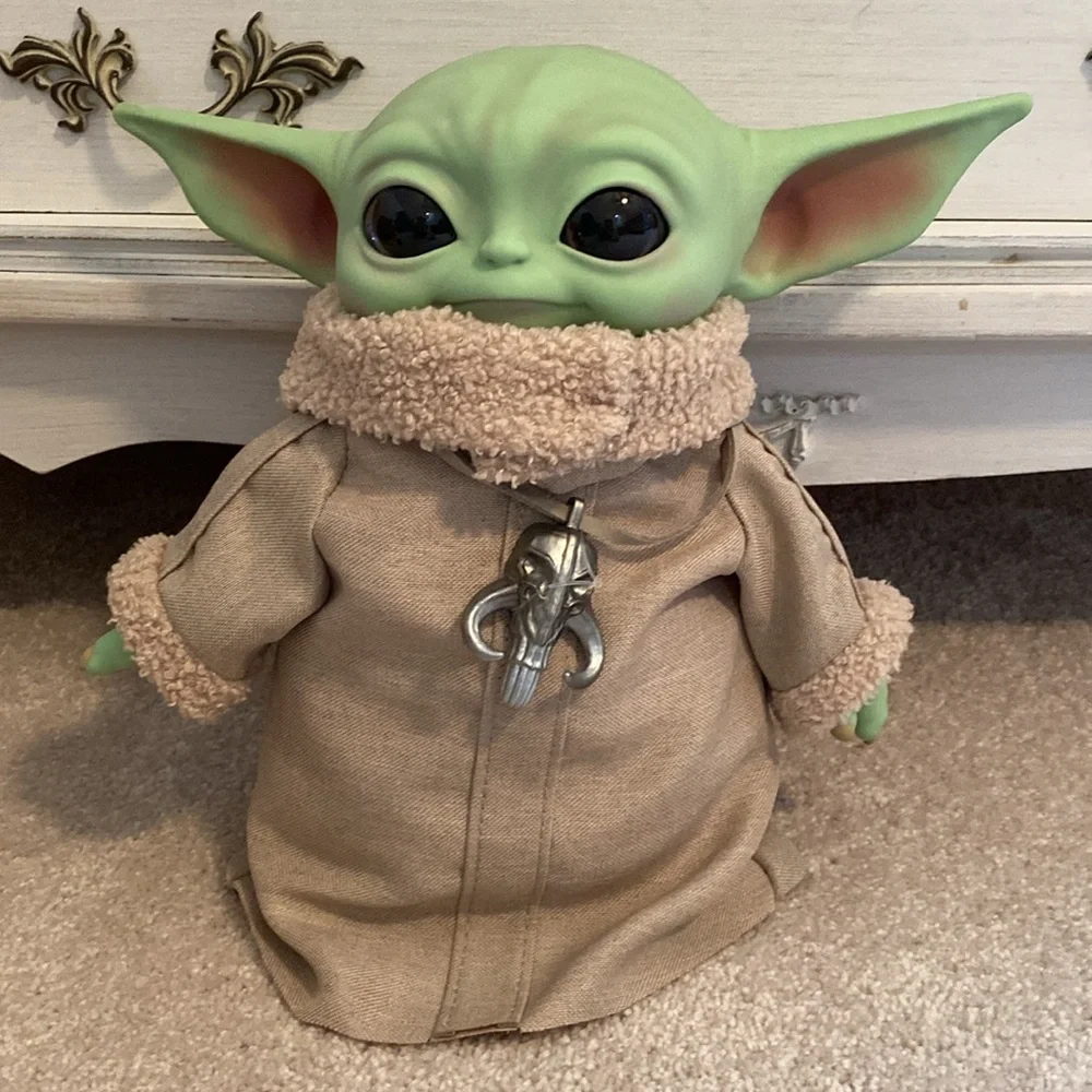 The Mandalorian Grogu/The Child Plush with Accessories - Picture 2 of 4